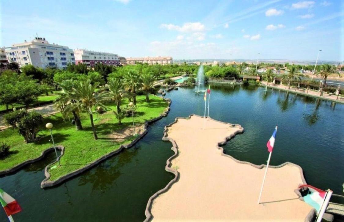 Apartment With Pool & Balcony Less Than 10Min Walk To La Mata Beach! 또레비에하 외부 사진