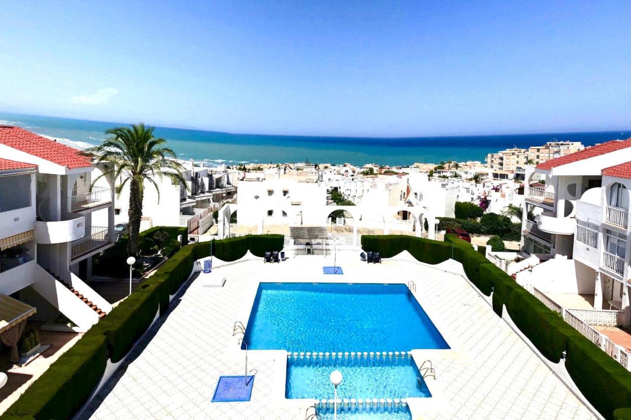 Apartment With Pool & Balcony Less Than 10Min Walk To La Mata Beach! 또레비에하 외부 사진